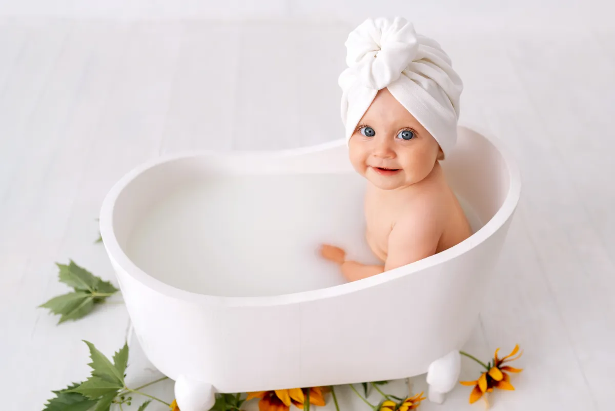 Die Kriterien für die Auswahl von Badebekleidung für Babys.